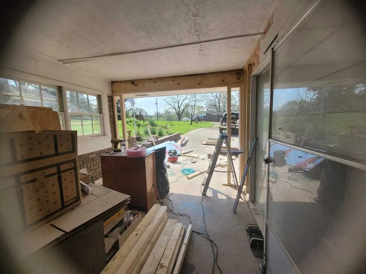 Air movers and dehumidifier for Drying & Dehumidification in St. Rose